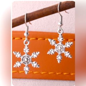 Christmas Snowflake Decorative Drop Earrings